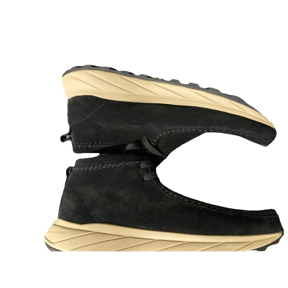 Clarks Originals‎ Wallabee Boot Black Leather Vibram Sole Men's 9.5